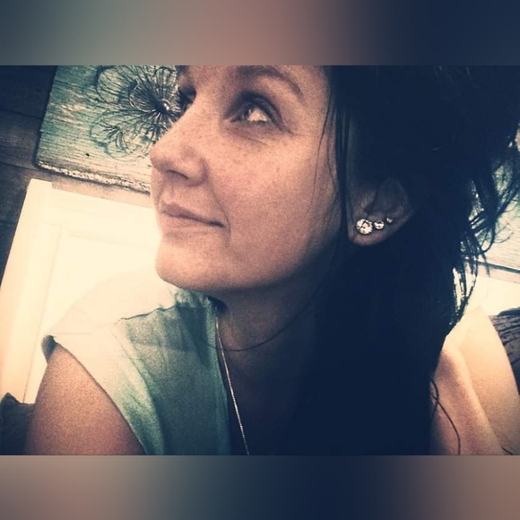 Meet your Posher, Natalie - Picture 16 of 16